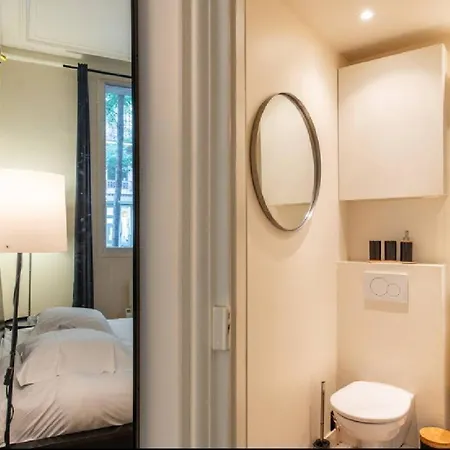 Apartment Geranimus Morland : Hearth Of Paris