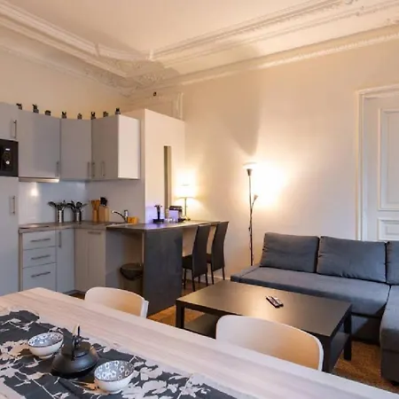 Apartment Geranimus Morland : Hearth Of